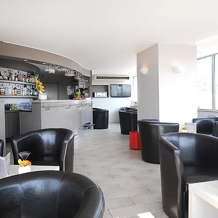 Gounod Fully Renovated