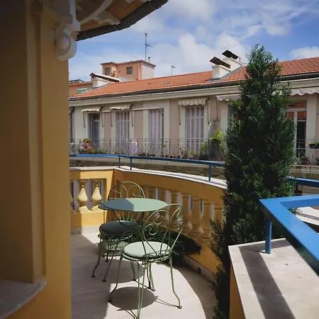 Gounod Fully Renovated מלון 4*