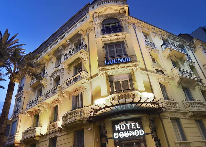 Gounod Fully Renovated Hotel