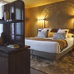 Gounod Fully Renovated Hotel
