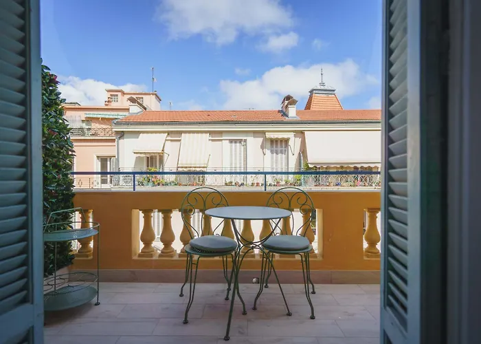 Hotel Gounod Fully Renovated 4*