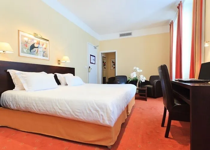 Gounod Fully Renovated 4*