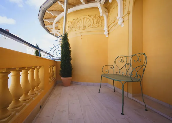 Gounod Fully Renovated 4*